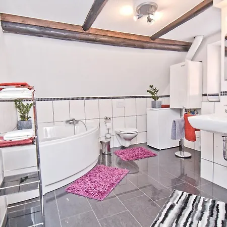 Gusto Stolberg Lägenhet *